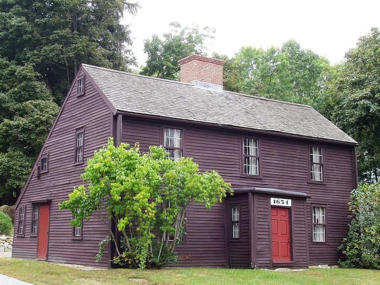 America's Oldest Brick House Has Been Standing Since 1680
