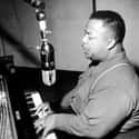 Boogie-woogie, Piano blues   Meade "Lux" Lewis was an American pianist and composer, noted for his work in the boogie-woogie style.