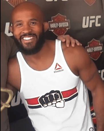 Male Celebrities Who Are 5’3" Tall