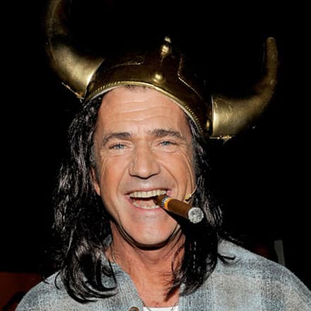 Celebrities Who Smoke Cigars | List of Famous People Smoking Cigars