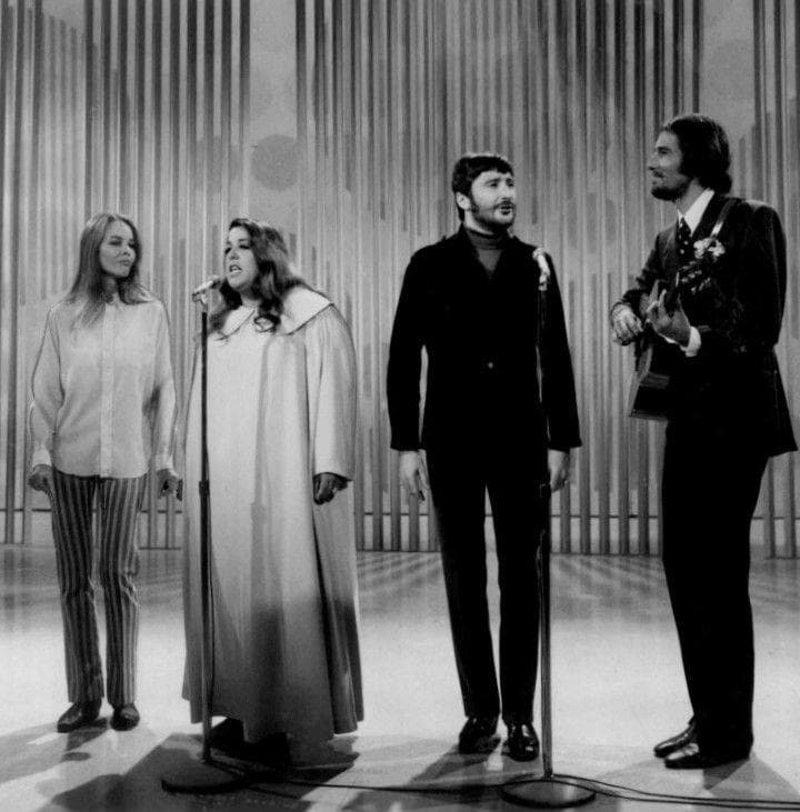 Michelle Phillips / John Phillips / Denny Doherty / Cass Elliot
