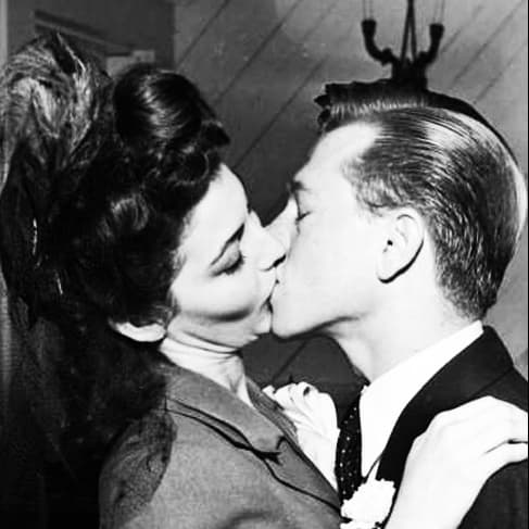 Celebrities with the Most Marriages | List of Most Divorced Celebs