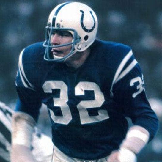 The 50+ Best Athletes Who Wore Number 32, Ranked By Fans