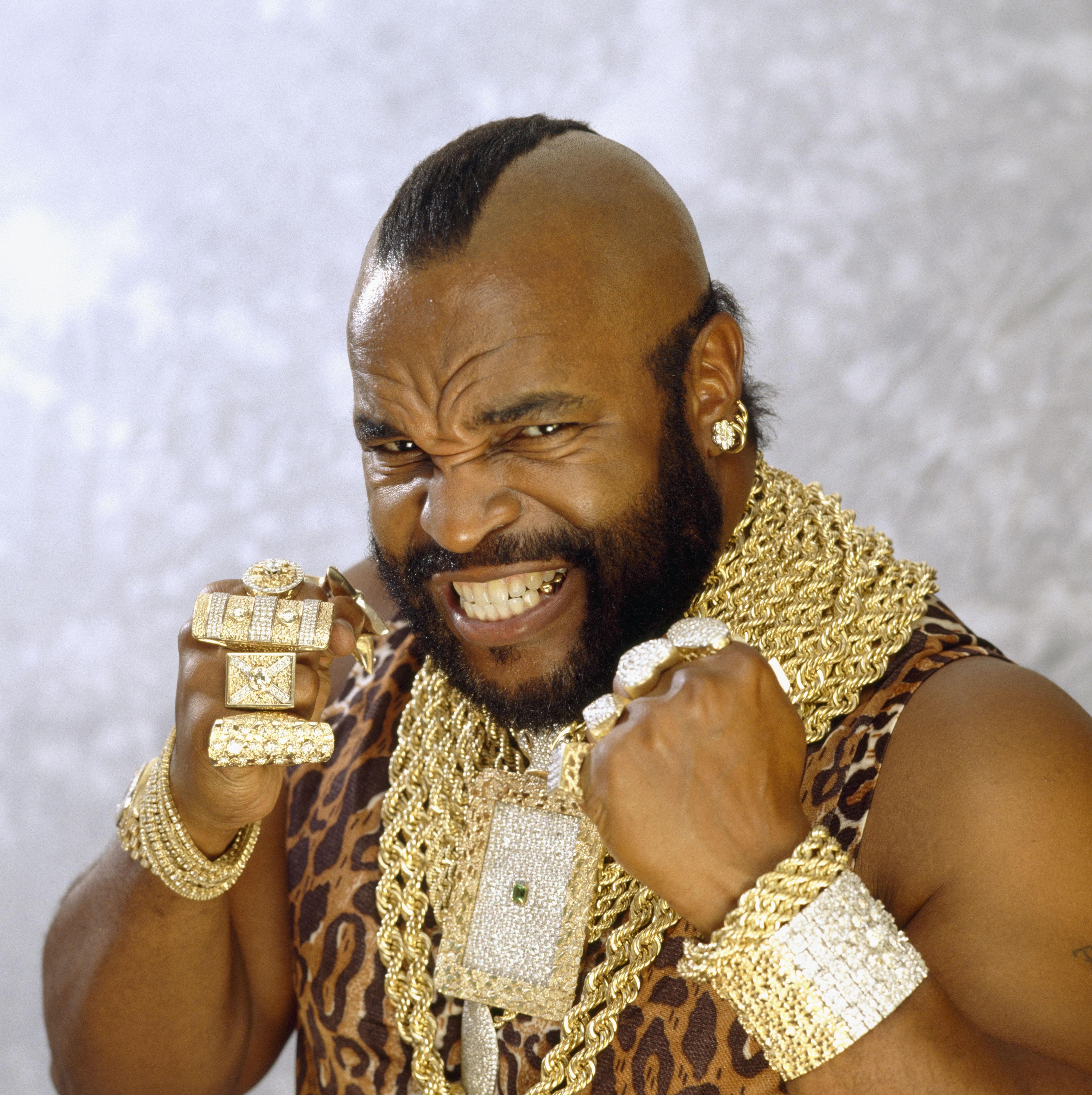 Цепи рэперов. Gold nigga. Американский гангстер рик росс. Перстни рэперов. Gold nigga.