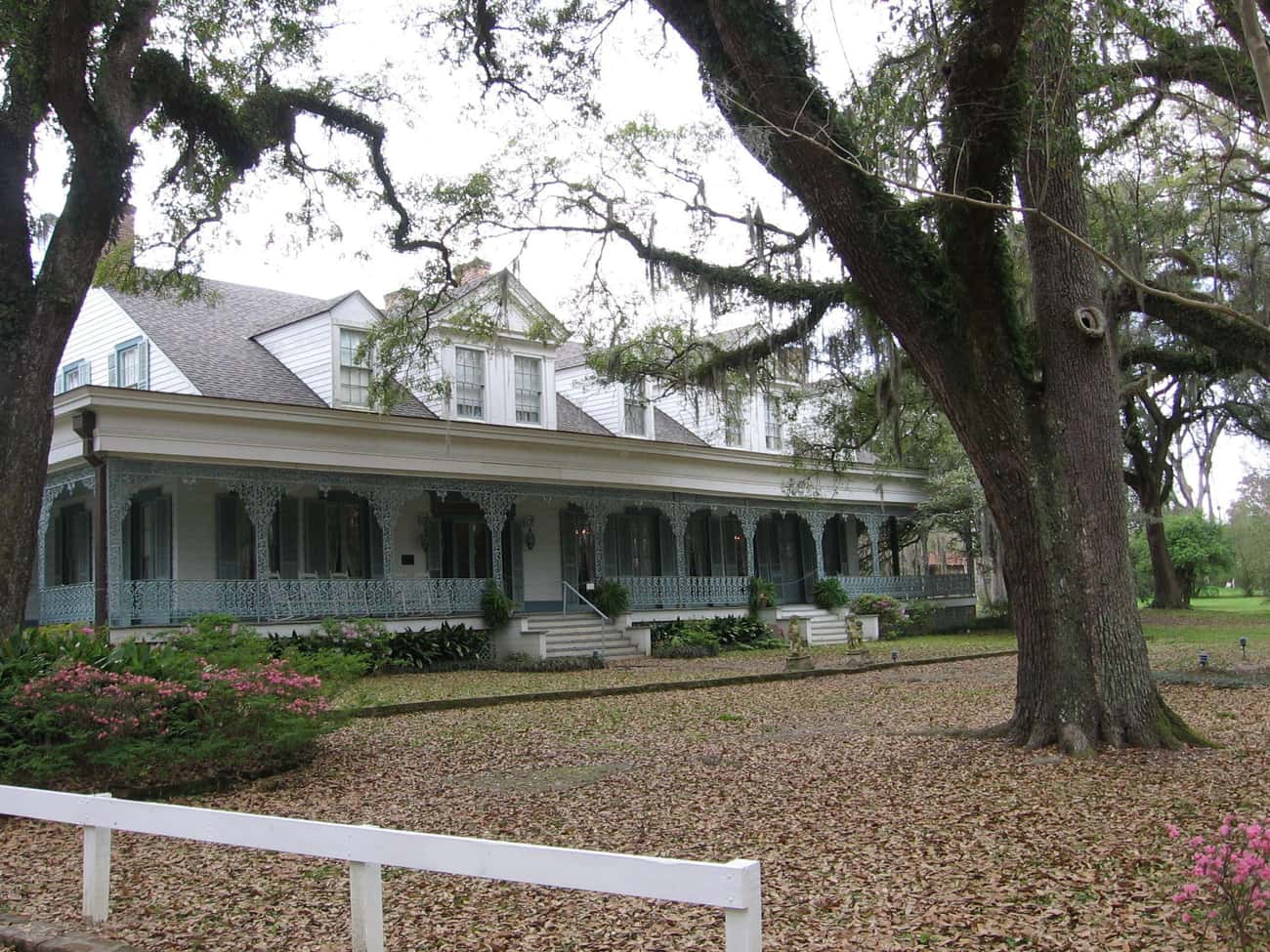 Myrtles Plantation Is Haunted By The Ghost Of A Girl Slain By Her Fellow Slaves