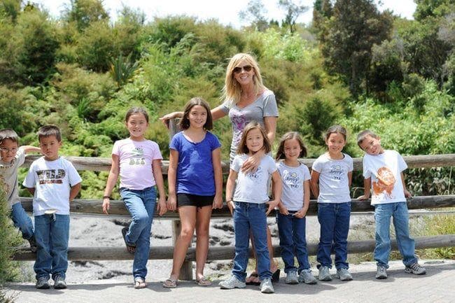 8 картинка для детей. Кейт плюс 8. 8 детей в семье. Кейт плюс 8. Тлс кейт и восемь детей.