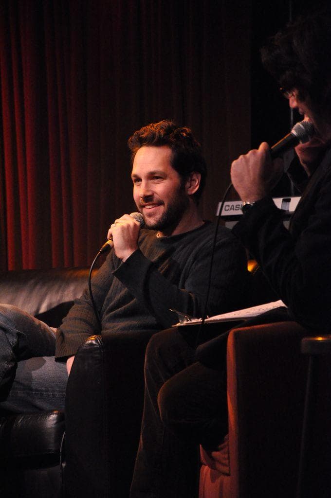 Male Celebrities Who Are 5’9" Tall