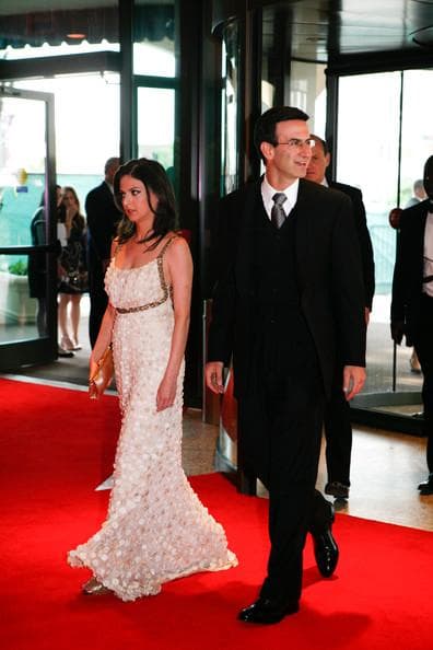 14 Family Values Politicians with Illegitimate Children