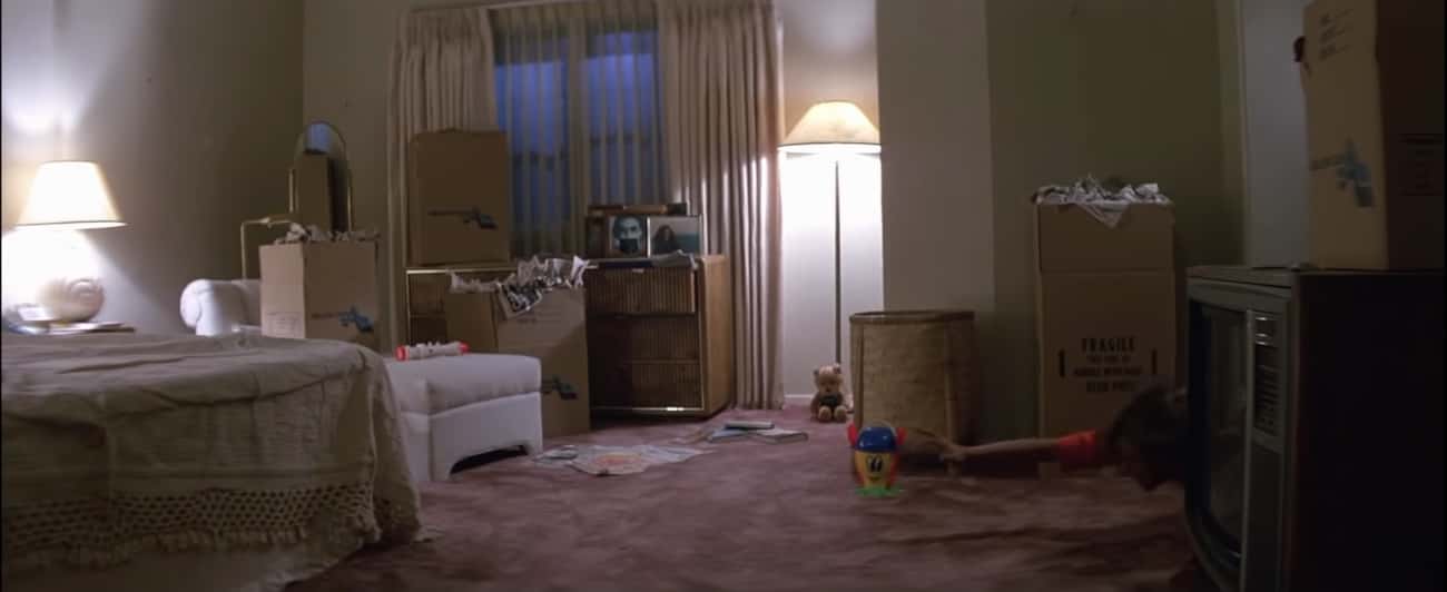 'Poltergeist': The Photo Changes During The Assault On Diane