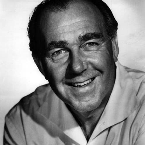 Ronald wood a managing director. Рональд лаудер. Рональд Шама.