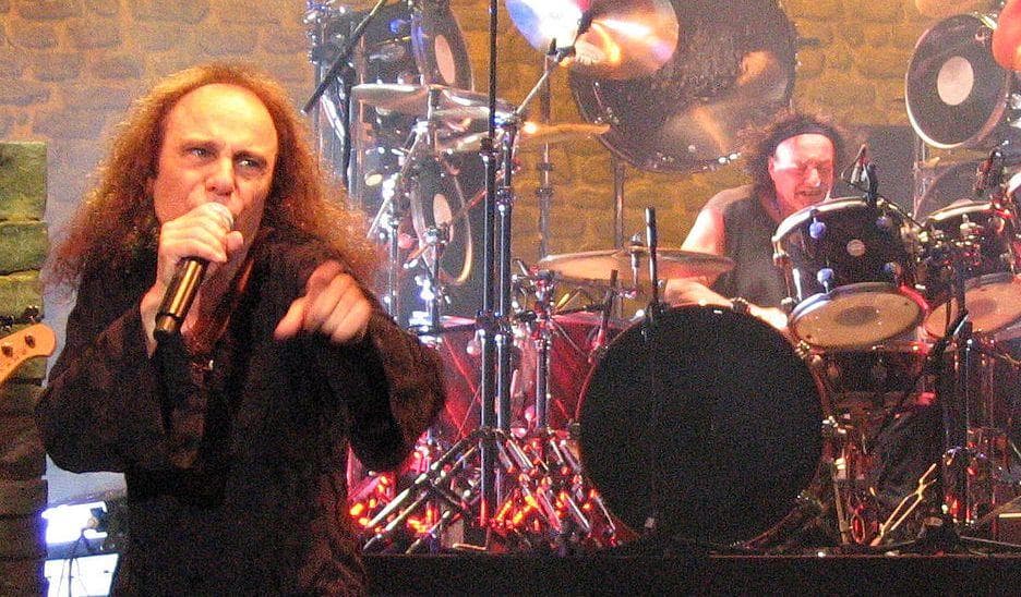 The Nicest Rock Musicians Who Go Above And Beyond For Their Fans