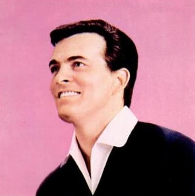 Old Singers You Didn&rsquo;t Realize Are Still Alive