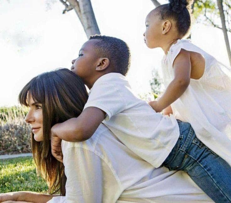Famous Single Moms | Hollywood Mothers Raising Kids on Their Own