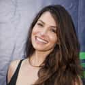 Euless, Texas, United States of America   Aahoo Jahansouz "Sarah" Shahi is an American television actress and former NFL Cheerleader.