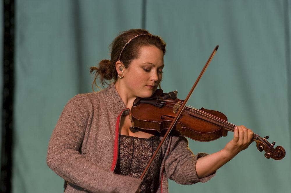 Famous Female Fiddlers | List of Top Female Fiddlers